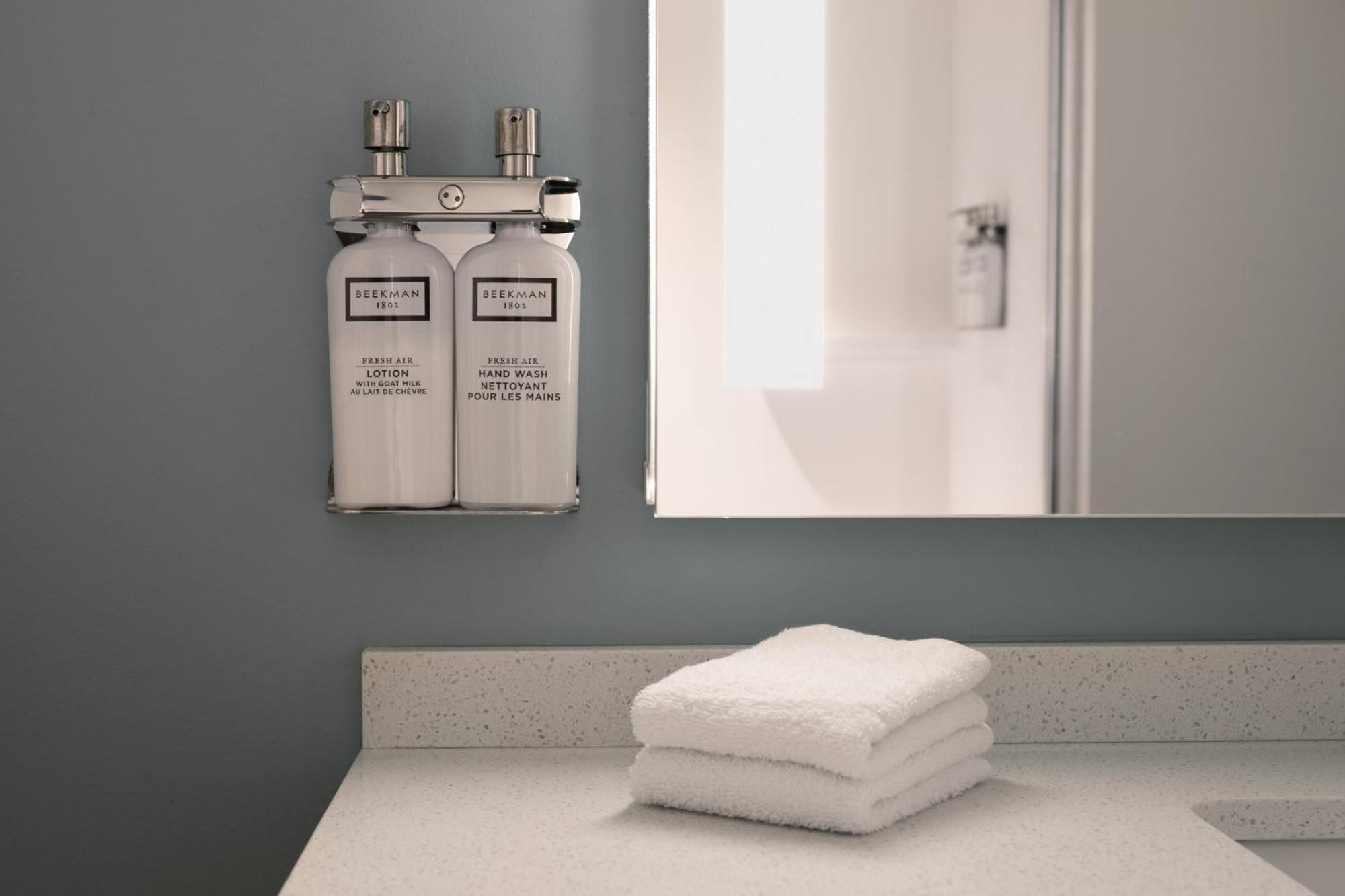 Even Hotel Bozeman Yellowstone Intl Arpt By Ihg Belgrade Εξωτερικό φωτογραφία