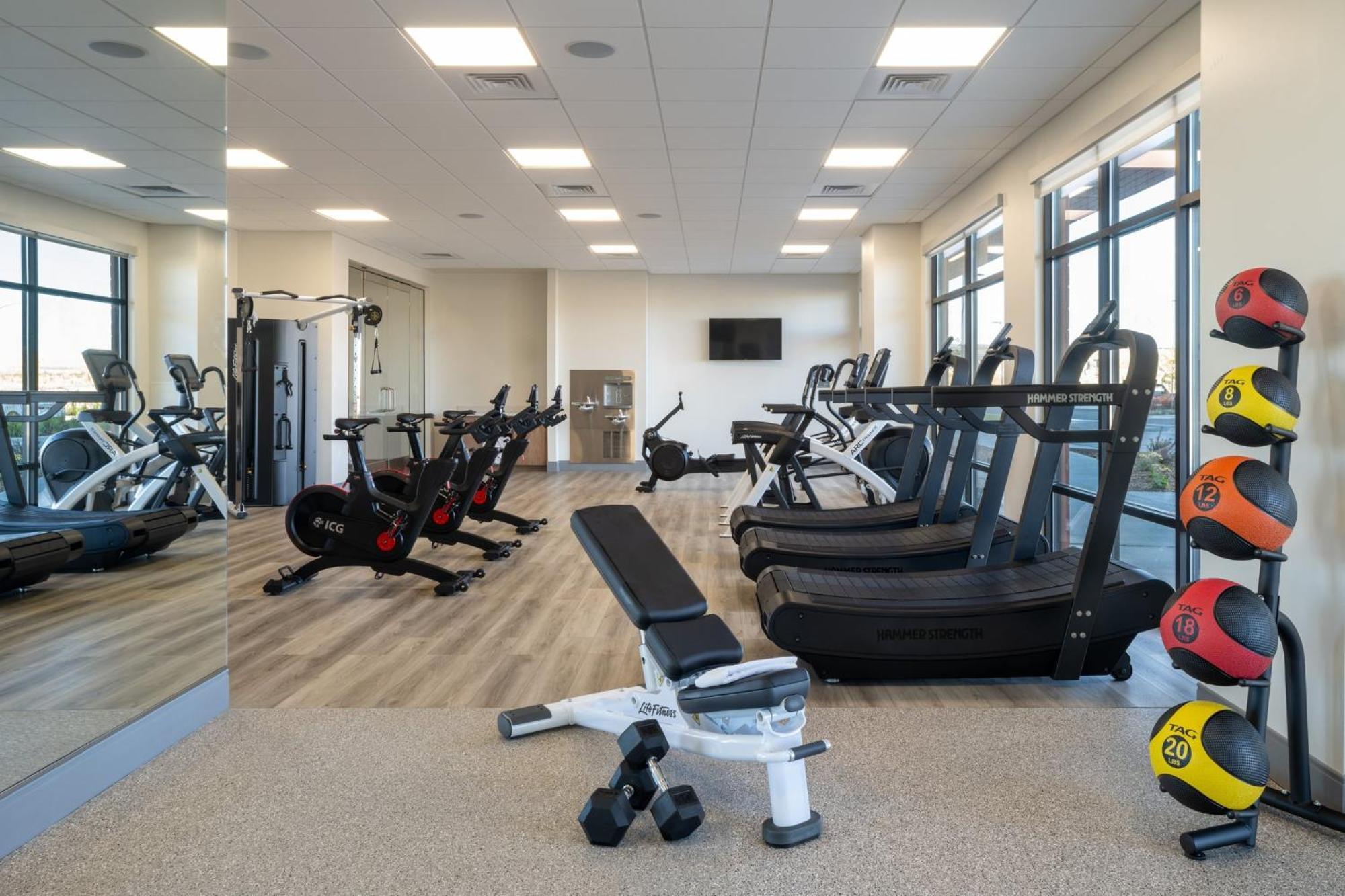 Even Hotel Bozeman Yellowstone Intl Arpt By Ihg Belgrade Εξωτερικό φωτογραφία