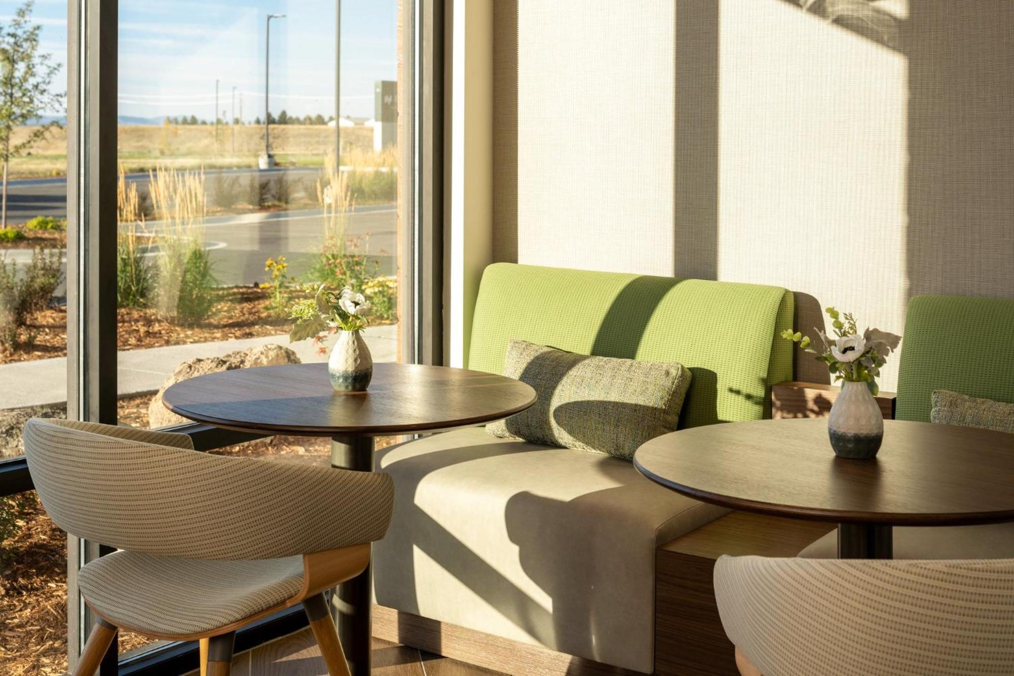 Even Hotel Bozeman Yellowstone Intl Arpt By Ihg Belgrade Εξωτερικό φωτογραφία